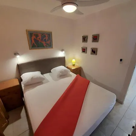 Village Naturiste Poeme *