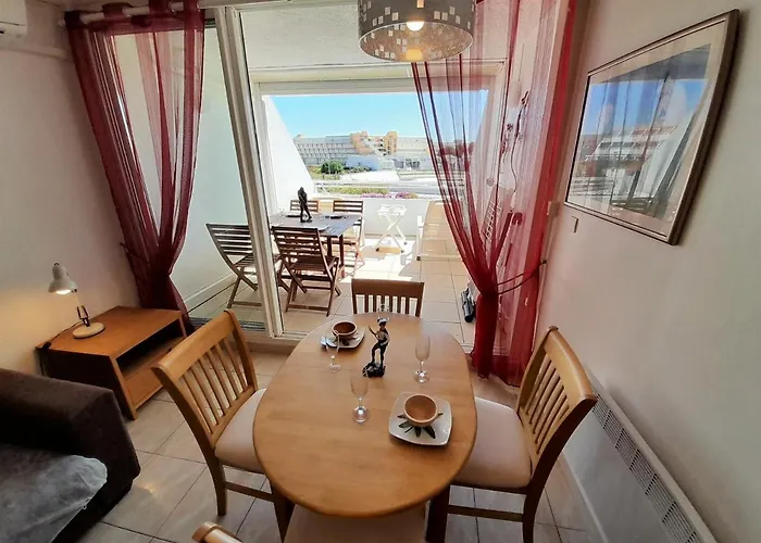 Village Naturiste Poeme